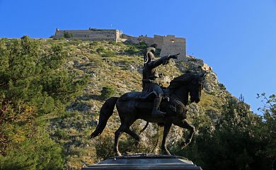 Kolokotronis Statue