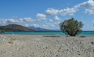 Пляж Агиос Пантелемонас